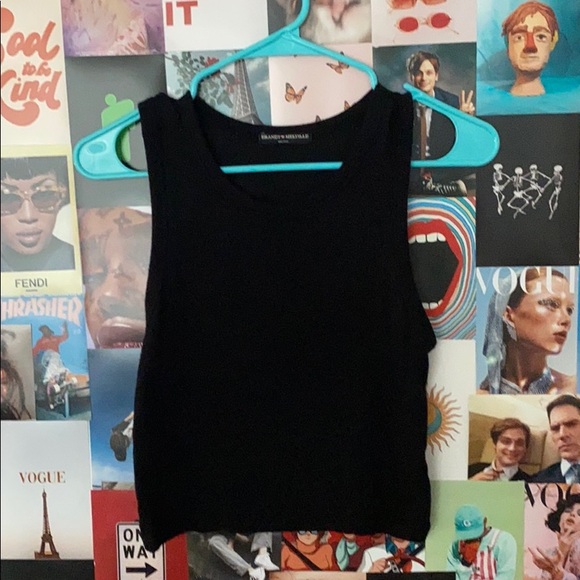 brandy melville giveaway! - Picture 3 of 3